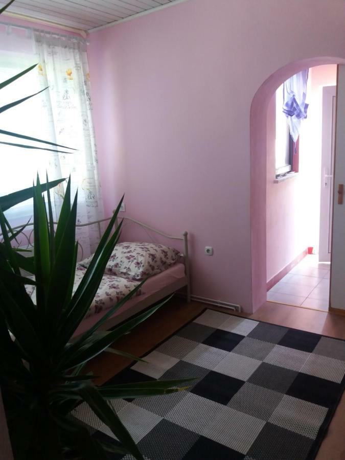 Apartment Tunel Hrušica Buitenkant foto