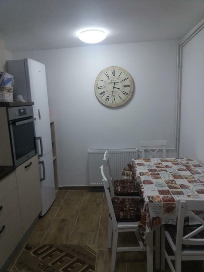Apartment Tunel Hrušica Buitenkant foto
